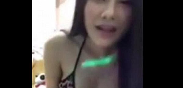  Thai hot and cute on cam
